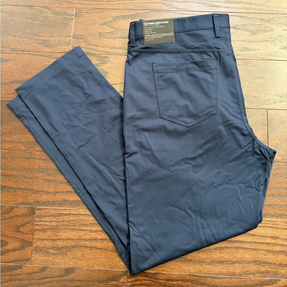 New GHOST GOLF Navy Hybrid Lifestyle Pants 38x32 Classic Fit NWT Flat Front Golf